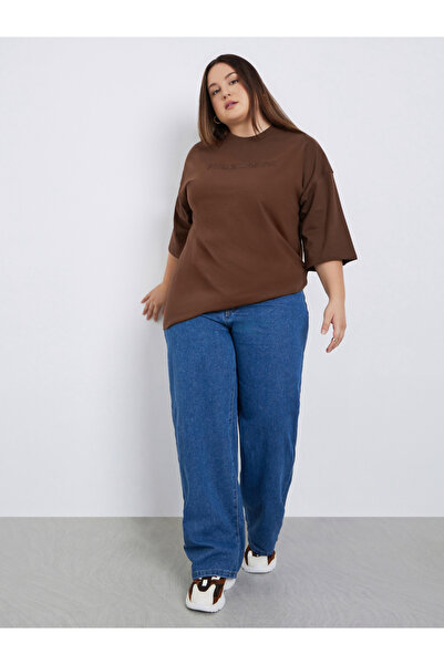 Styli Plus Size Brown Embroidered Slogan T-Shirt