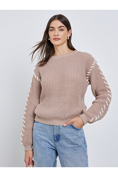 Styli Beige Chunky Knit Sweater with Stitch Detail