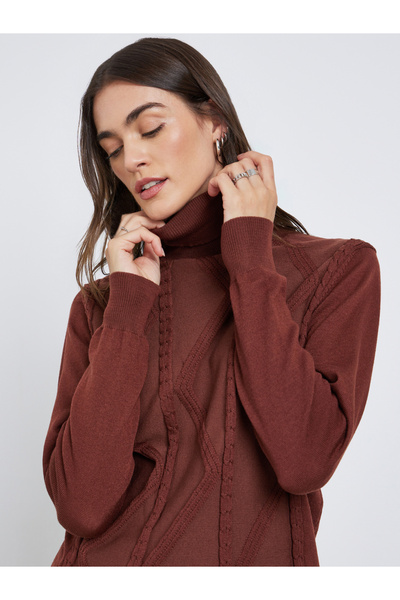 Styli Rust Cable Knit Turtleneck Sweater