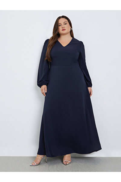 Styli Plus Size Navy Maxi Dress with V Neck