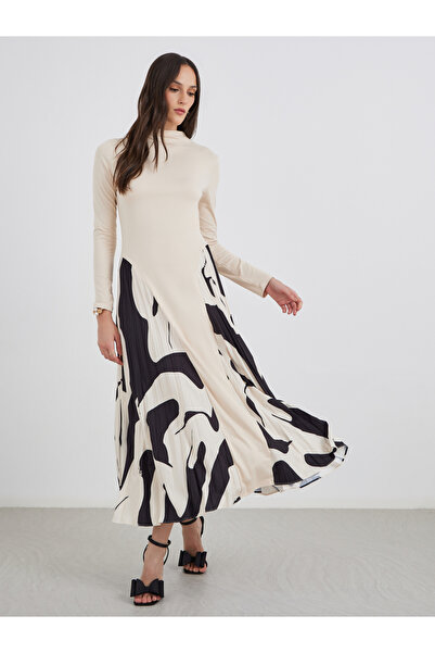 Styli Printed Pleated Long Sleeves A-Line Midi Dress