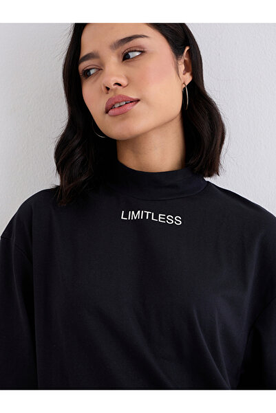 Styli Women Relaxed Fit T-Shirt and Wide Joggers Co-Ords