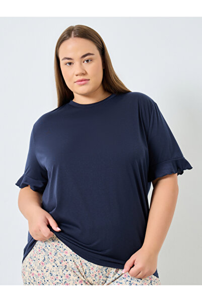 Styli Plus Size Women Floral Print Top and Pyjama Set