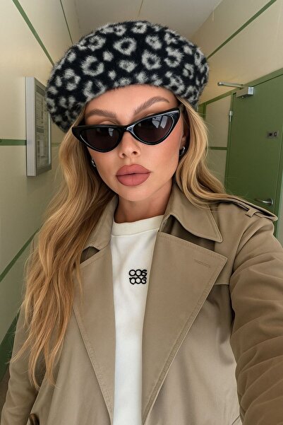 Goldmine Plush French Painter Beret