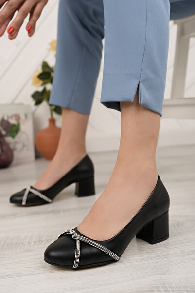 Henne women's round stone shoes