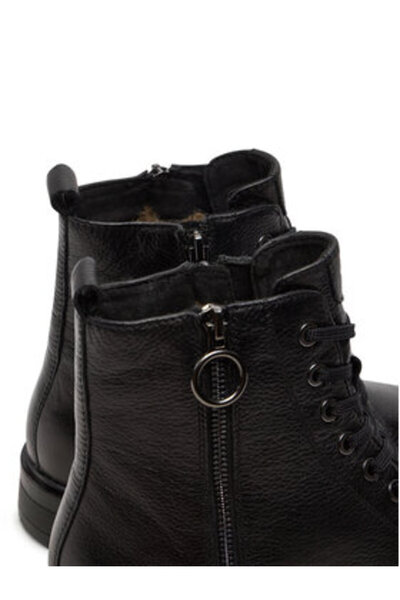 Caprice γυναικείο trapper 9/26251/43 μαύρο