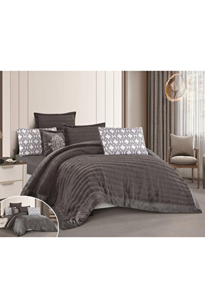 SNOOZYL Luxury royal double hotel bedspread made of soft velvet and fur to provide warmth and comfort
