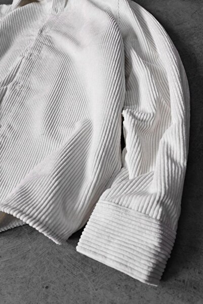 Slatra Чоловіча біла сорочка з оксамитової тканини оверсайз