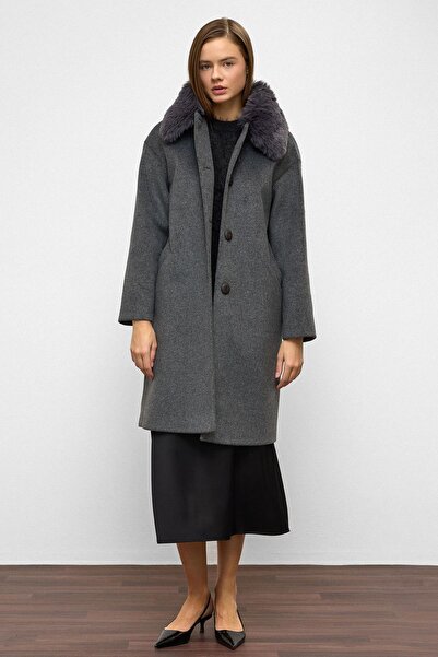 Olcay Detachable Fur Low Sleeve Plus Size Coat Dark Gray 3089