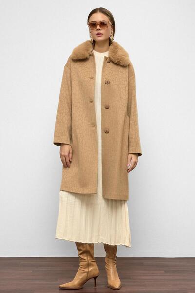 Olcay Detachable Fur Low Arm Plus Size Coat Kamel 3089