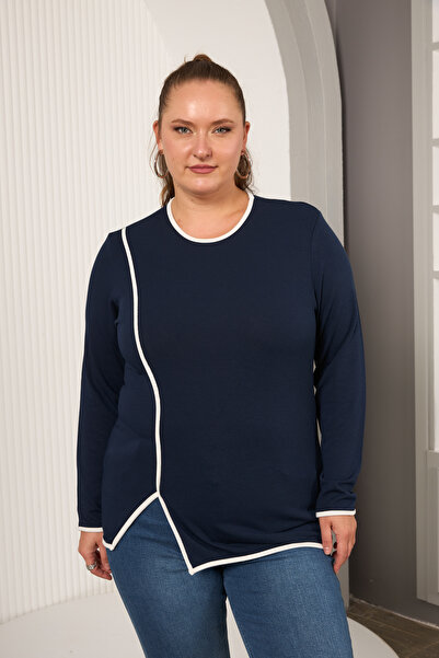 RMG بلوزة كبيرة الحجم بتفاصيل تباينية غير متماثلة