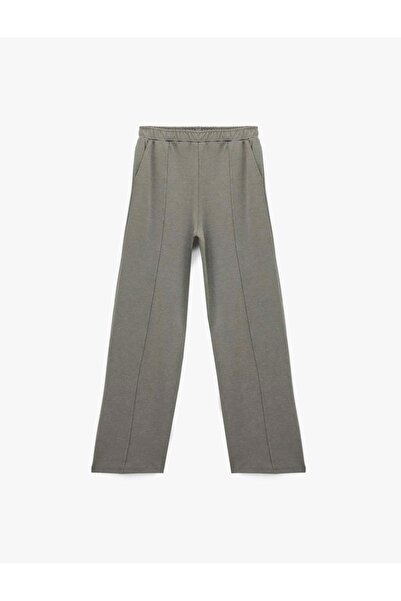 Koton Bequeme, gerippte Jogginghose mit Taschen und elastischem Bund und weit...