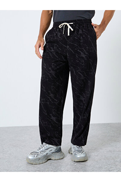 Styli Men Wide Leg Baggy Pants with Drawcord Waist