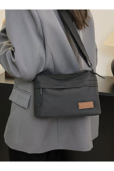 Take Two By Styli حقيبة كروس بودي بسحاب للإغلاق وحزام قابل للتعديل