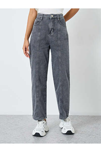 Styli High Rise Relaxed Fit Jeans