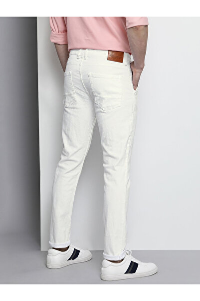 The Indian Garage Co By Styli Men Mid Rise White Slim Fit Jeans