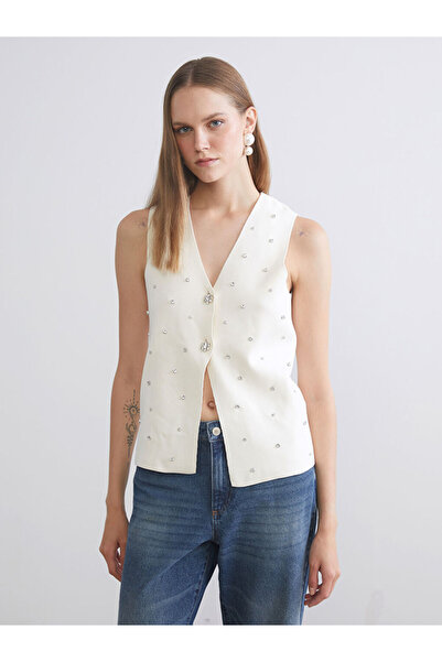 LC Waikiki Esvab Giyim'den Şık Tercihler | V Yaka Taşlı Kadın Triko Yelek
