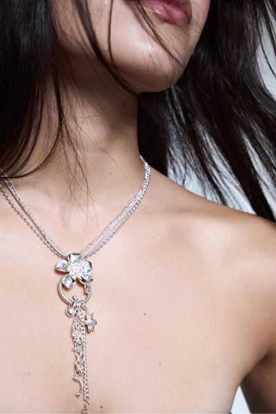Stradivarius Şelale Çiçekli Zincir Kolye