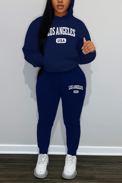 CLASSY.MODA طقم رياضي نسائي مكون من سويت شيرت بغطاء للرأس وبنطلون جوجر مطبوع ...