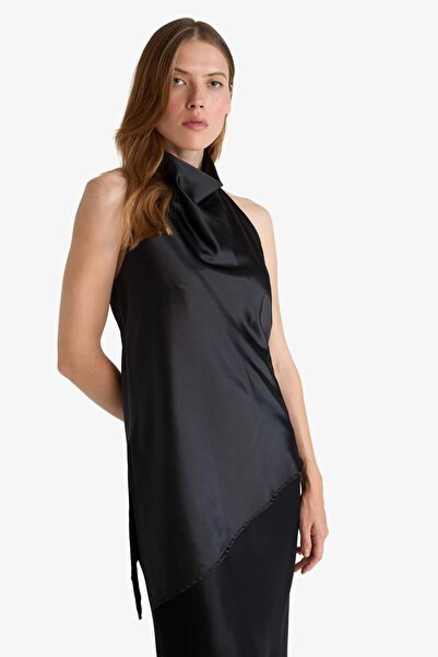 DeFacto Regular Fit Degaje Yaka Saten Kolsuz Bluz G2999AX25AU