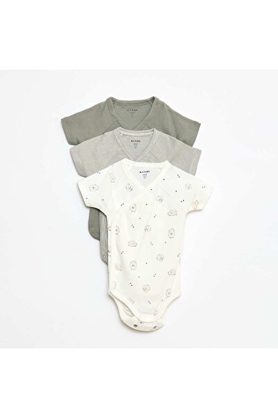 KIABI مجموعة من البدلات القصيرة الأكمام - مجموعة من 3 قطع باللون الأخضر