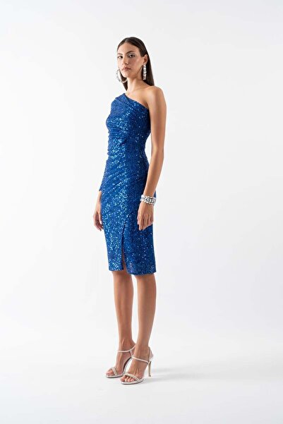 Spazio Orania Tek Kol Straplez Büzgülü Yırtmaçlı Kısa Abiye Elbise SAKS