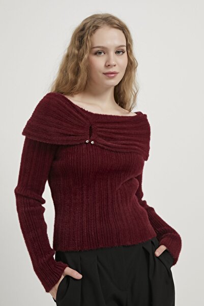 Arma Life Women's Accessorized Madonna Collar Burgundy Knitwear Sweater