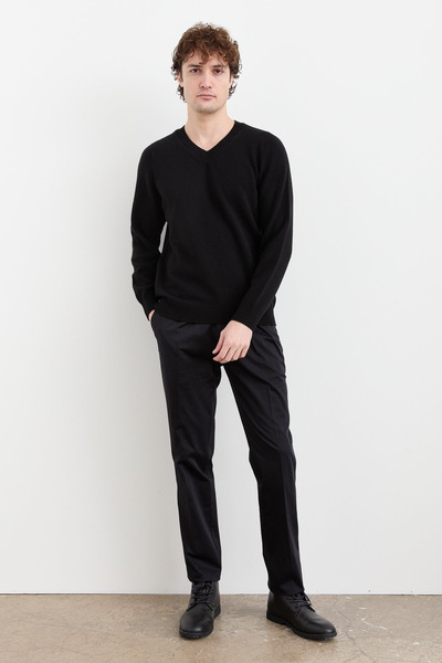 Desen Pulover de lână de bază cu decolteu în V pentru bărbați