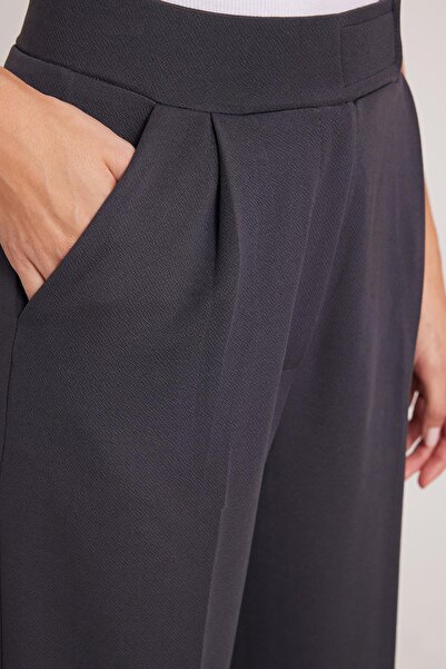 Tudors Kadın Regular Fit Klasik Kesim Cırt Kapamalı Geniş Paça Antrasit Pantolon