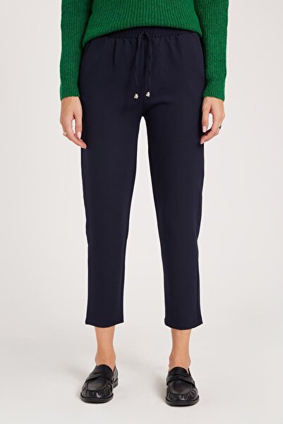 Tudors Kadın Relax Fit Rahat Kesim Yüksel Bel Dar Paça Beli Lastikli Bağcıklı Lacivert Pantolon