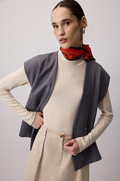 Touché Privé Wicker Belted Vest