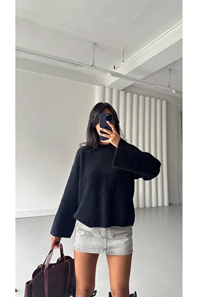 Piedra Black Crew Neck Soft Yarn Wide Sleeve Detailed Knitwear Sweater