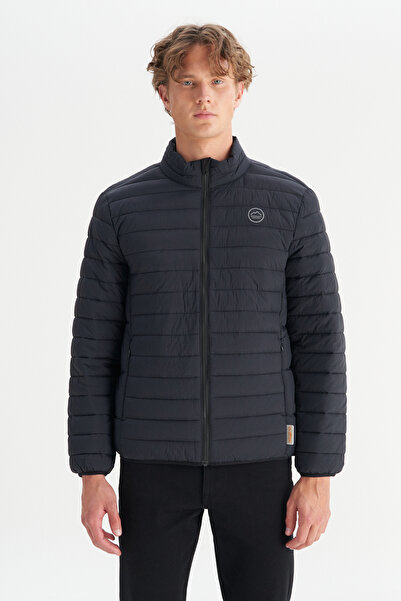 WRANGLER Regular Fit Normal Cut Stand Collar Puffer Jacket with Pockets