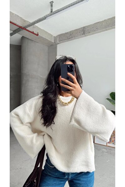 Piedra Cream Crew Neck Soft Yarn Wide Sleeve Detailed Knitwear Sweater