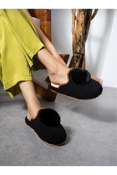 Butik Дамски зимни пантофи с помпони