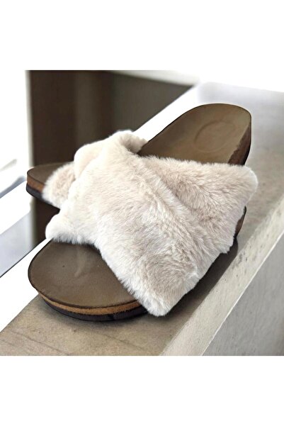 FURIA SHOES شباشب نسائية من القطيفة