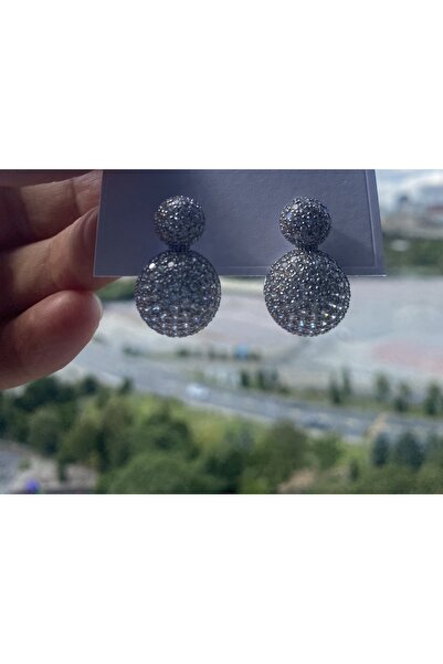 VEGALUXE Stylish Steel Earrings That Do Not Tarnish.