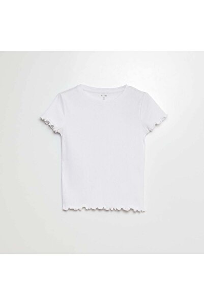 KIABI تي شيرت مضلع مع حافة صدفية باللون الأبيض