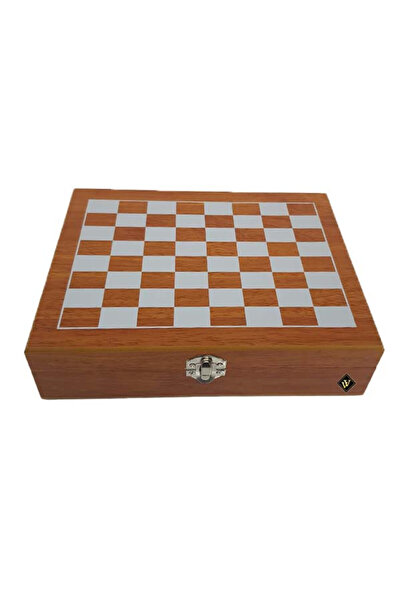 velve VLV men's gift set, chess-shaped box with accessories, Courvoisier VS Cognac, burgundy-brown
