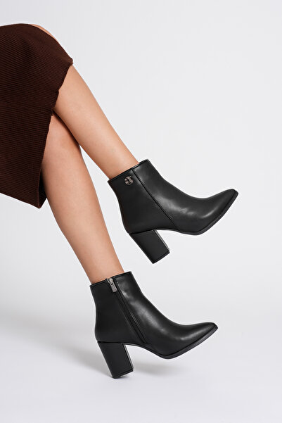 TOPUK Voly Siyah Fermuarlı Sivri Burunlu Kalın Topuklu Bot