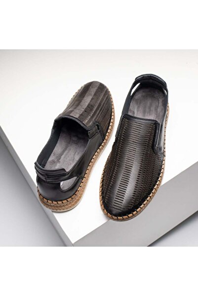 BMoD Pantofi casual bărbătești din piele neagră cu perforații MOD13645