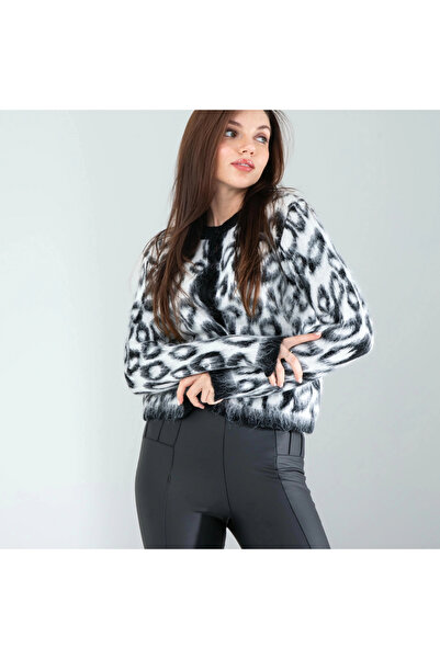 Generic Brand Black and White Leopard Pattern Beard Sweater Cardigan – Afford...