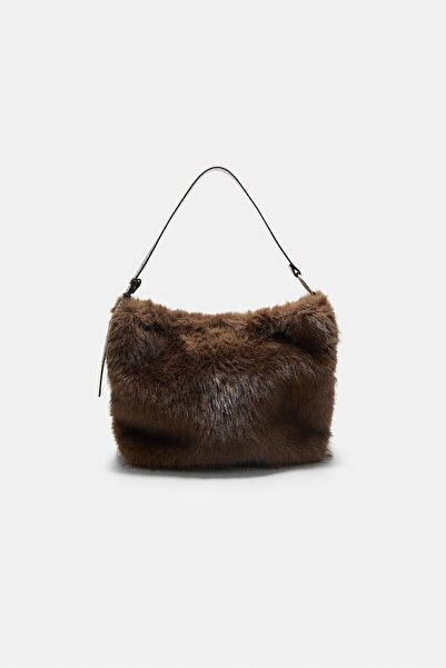 Stradivarius Suni kürk omuz çantası