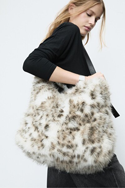 Stradivarius Suni kürk omuz çantası