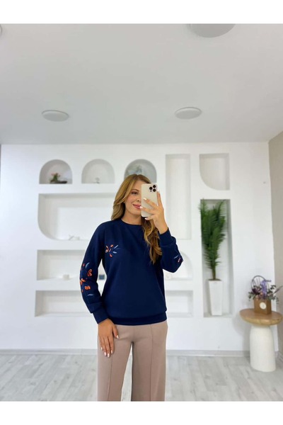 İrka Moda Kol Çiçekli Sweat