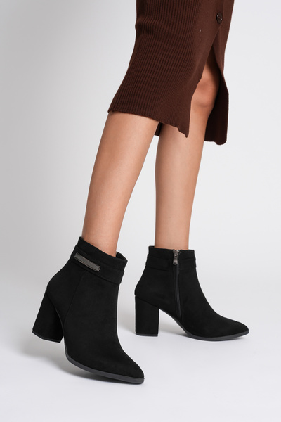 TOPUK Μπότες με χοντρό τακούνι με μυτερή μύτη με φερμουάρ Marya Black Suede