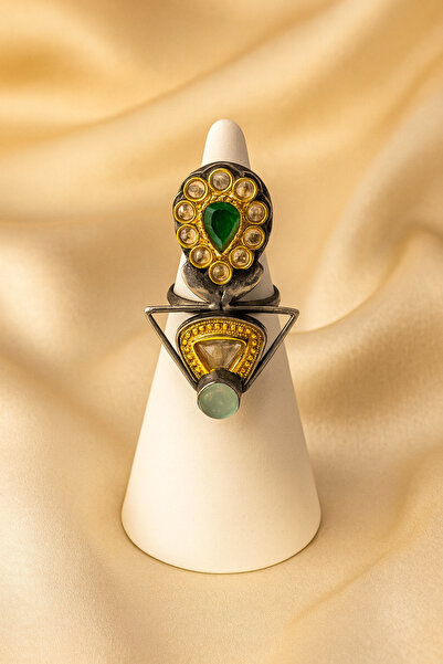 Z&T ACCESORIES خاتم نسائي أصلي بتصميم عتيق مرصع بالحجر الأخضر