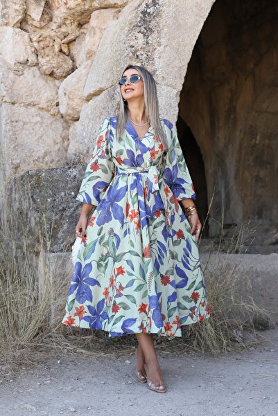 bytugcekaya Φόρεμα με διπλό στήθος με φλοράλ σχέδιο με λαδί