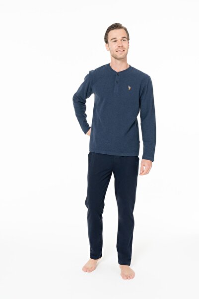 U.S. Polo Assn. 18966 طقم بيجامة رجالي بأكمام طويلة وياقة دائرية من قماش الإن...