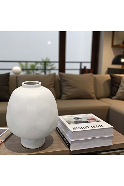 Casco فازة سيراميك عصرية – أبيض مطفي